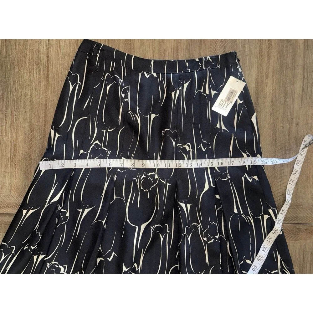 NWT DKNY Black Cream Tulip Print 100% Silk A-Line Skirt Box Pleated Size 4 $109